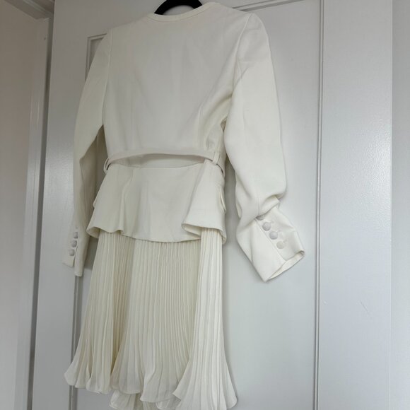 NWT Self-Portrait Ivory Crepe Mini Dress Belted Bow Details Pleated Skirt Sz 8 - Picture 8 of 8